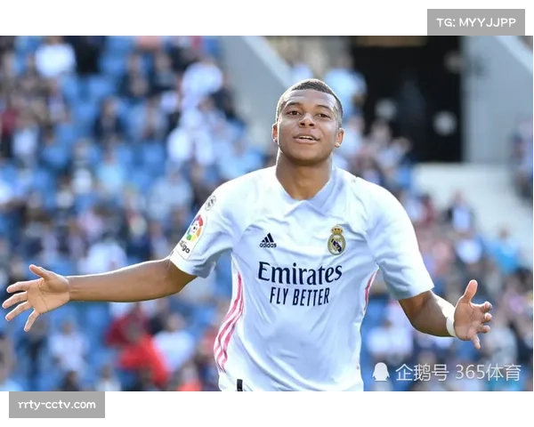 转会动态：传闻云达不莱梅有意免签今夏合同到期的法兰克福后卫